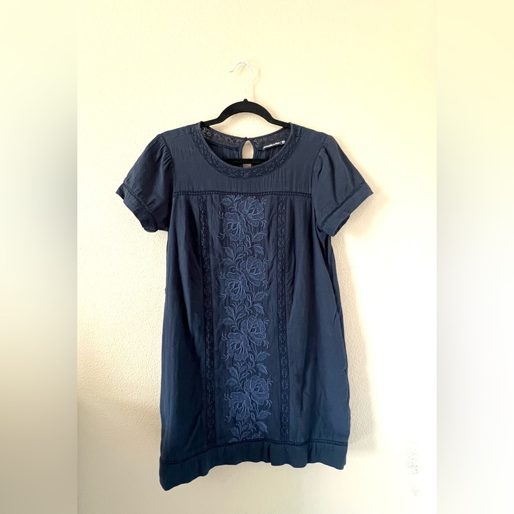 Abercrombie & Fitch Mini Embroidered Shift Dress
